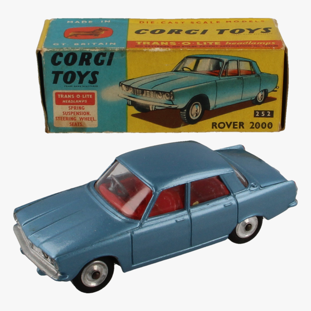 Afbeeldingen van Corgi Toys. Rover 2000. Nr. 252