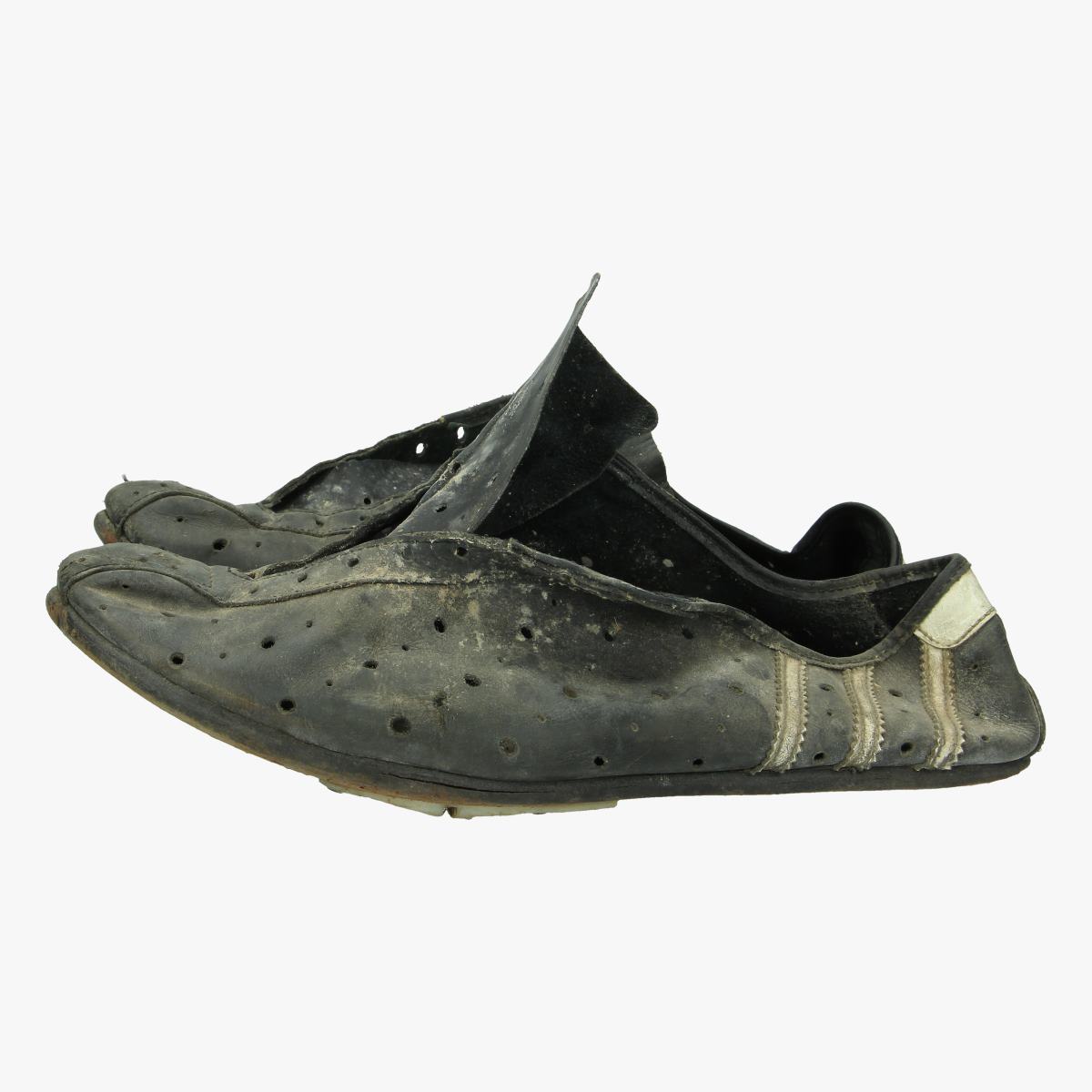 Afbeeldingen van oude wielrenners schoenen