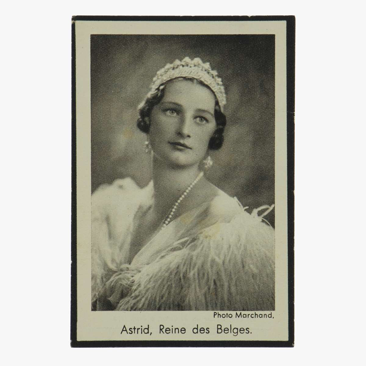 Afbeeldingen van doodsprentje koningin Astrid franstalig