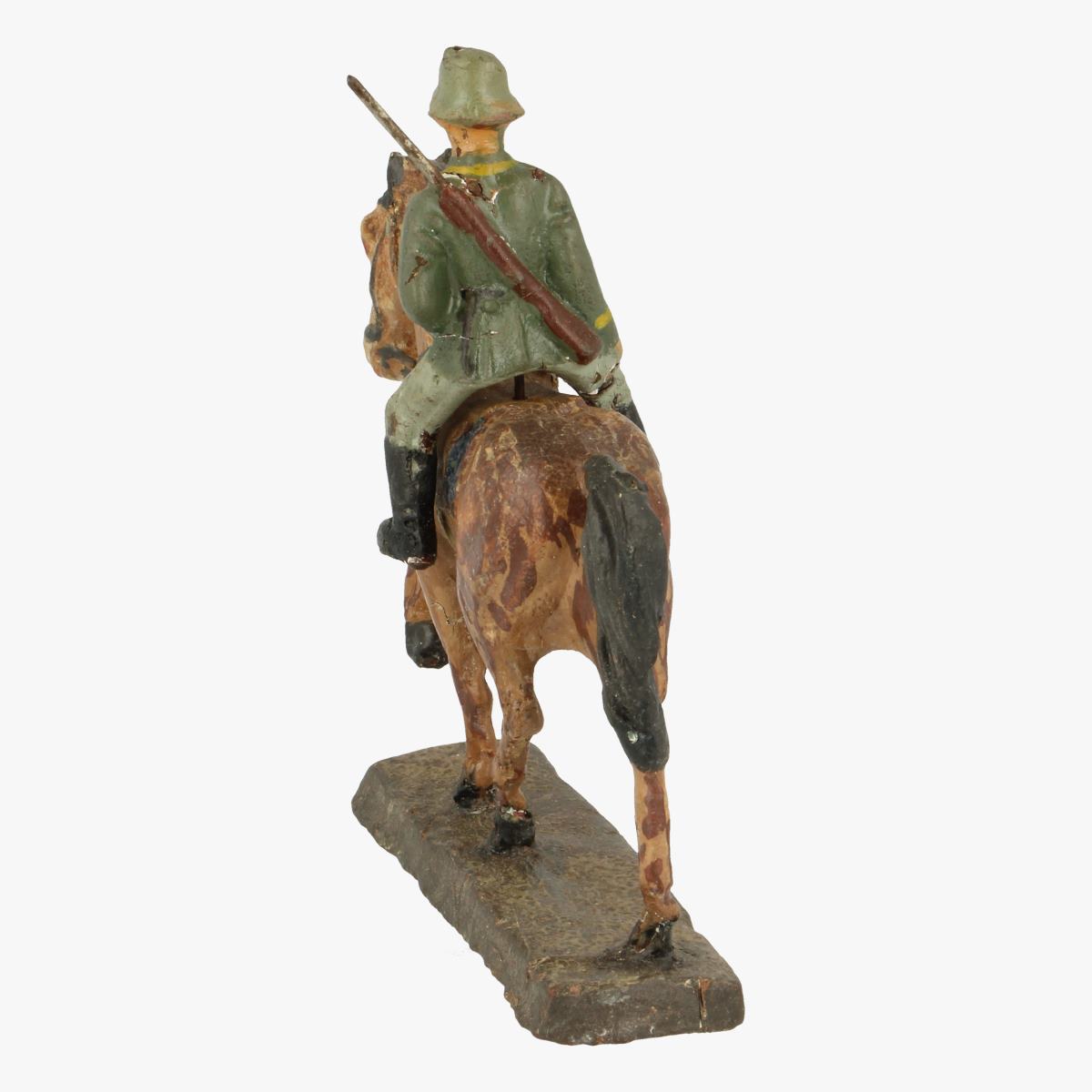 Afbeeldingen van Elastolin soldaatje met paard merk Elastolin Germany