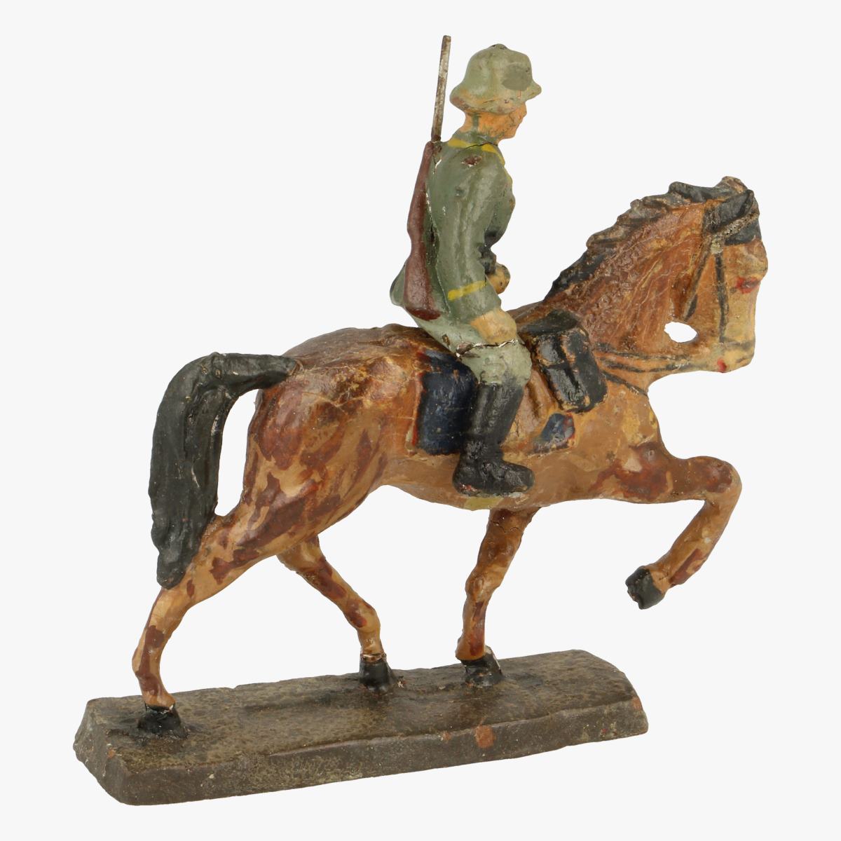 Afbeeldingen van Elastolin soldaatje met paard merk Elastolin Germany