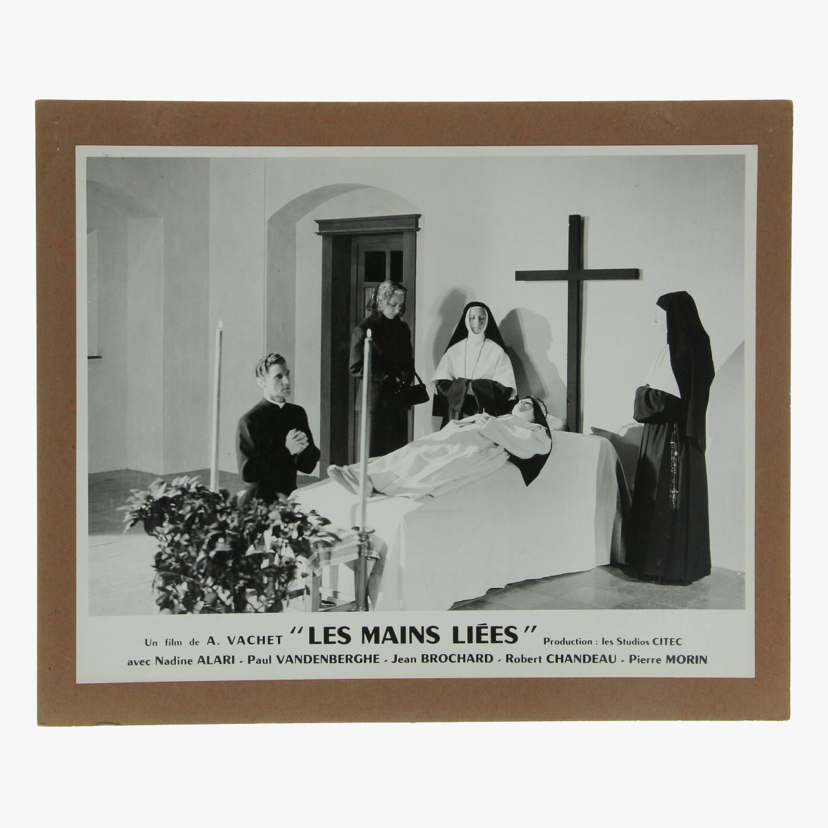 Afbeeldingen van promo -foto's 21 stuks film A.Vachet" Les main liées" production:les studio citec