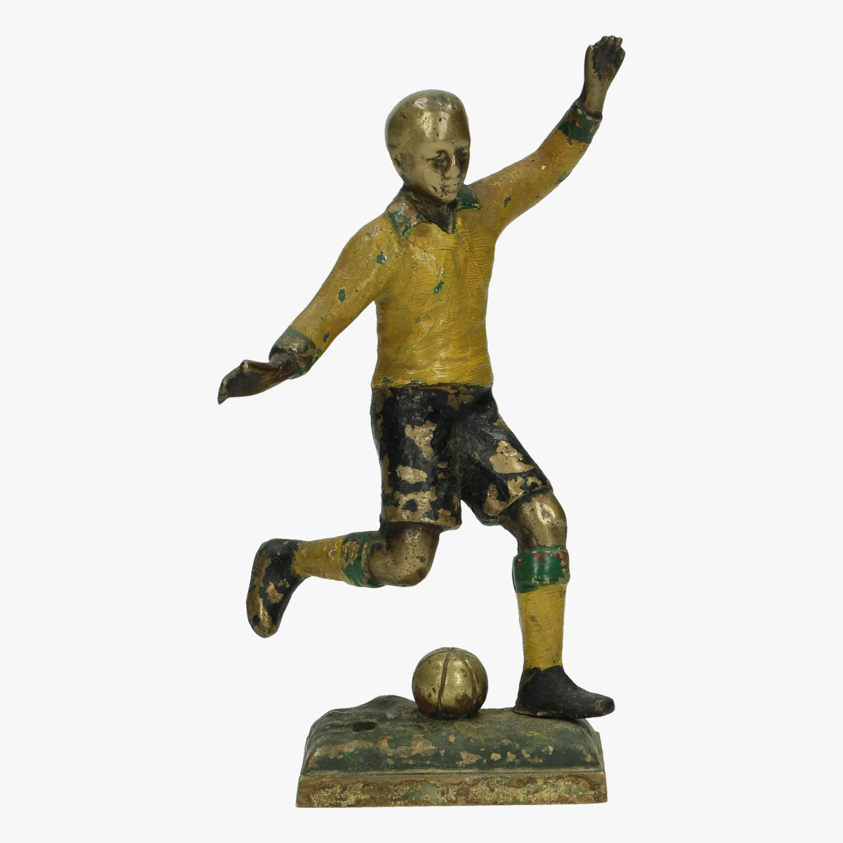 Afbeeldingen van mooie oude metalen beeldje voetballer 13.5 cm groot